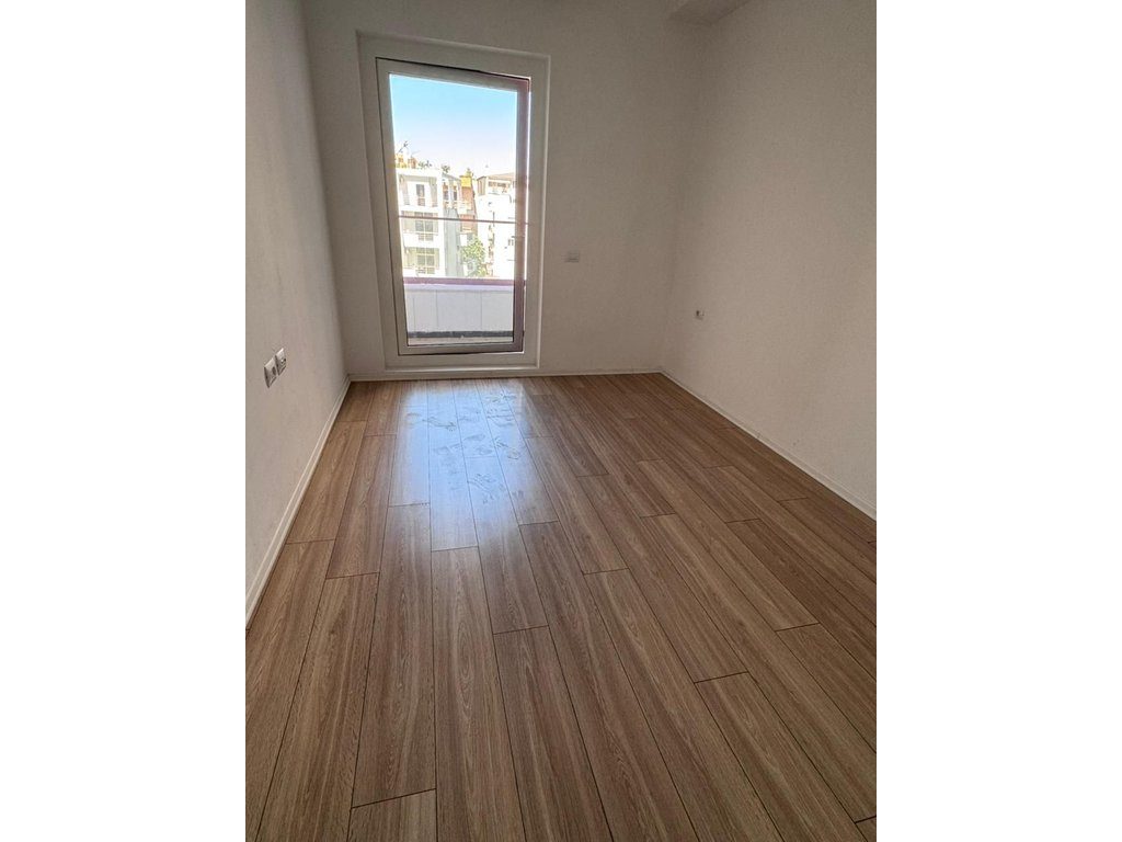 Apartament 2+1 Me Qira në Ali Demi, Tiranë - 350€ | 72 m²