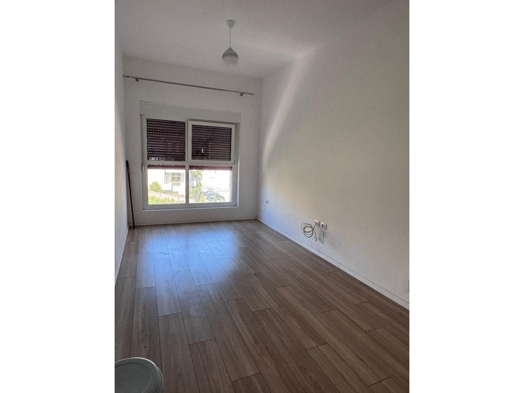 Apartament 2+1 Me Qira në Ali Demi, Tiranë - 350€ | 72 m²