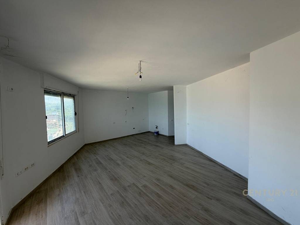 Shitet Apartament 1+1 me Pamje nga Deti – Kamelia Resort!