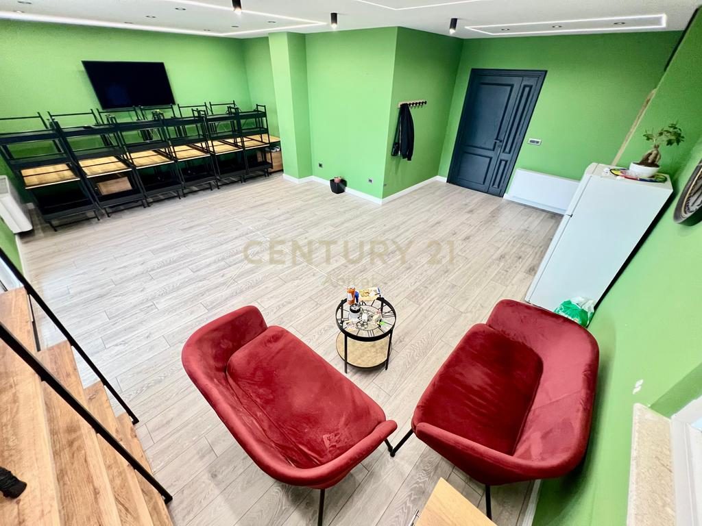QIRA, ZYRË MODERNE - 180 M2 me PAMJE, PORCELAN‼️