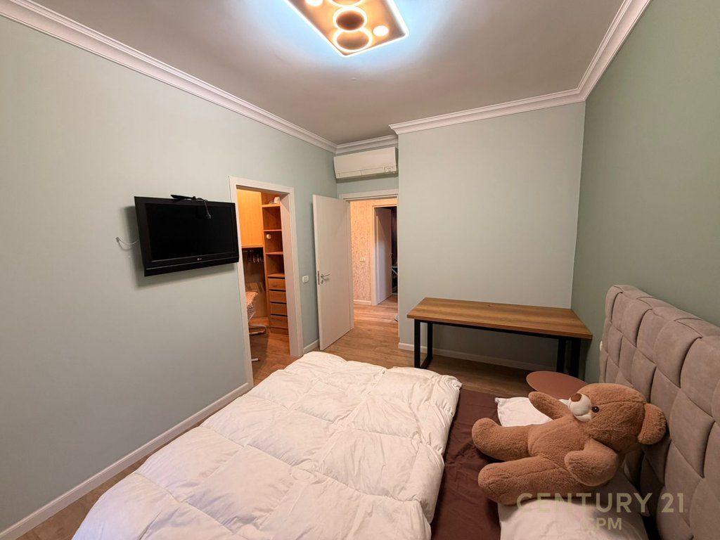JAPIM APARTAMENT 2+1+2 ME QIRA PRANE KODRES DIELLIT 2 !