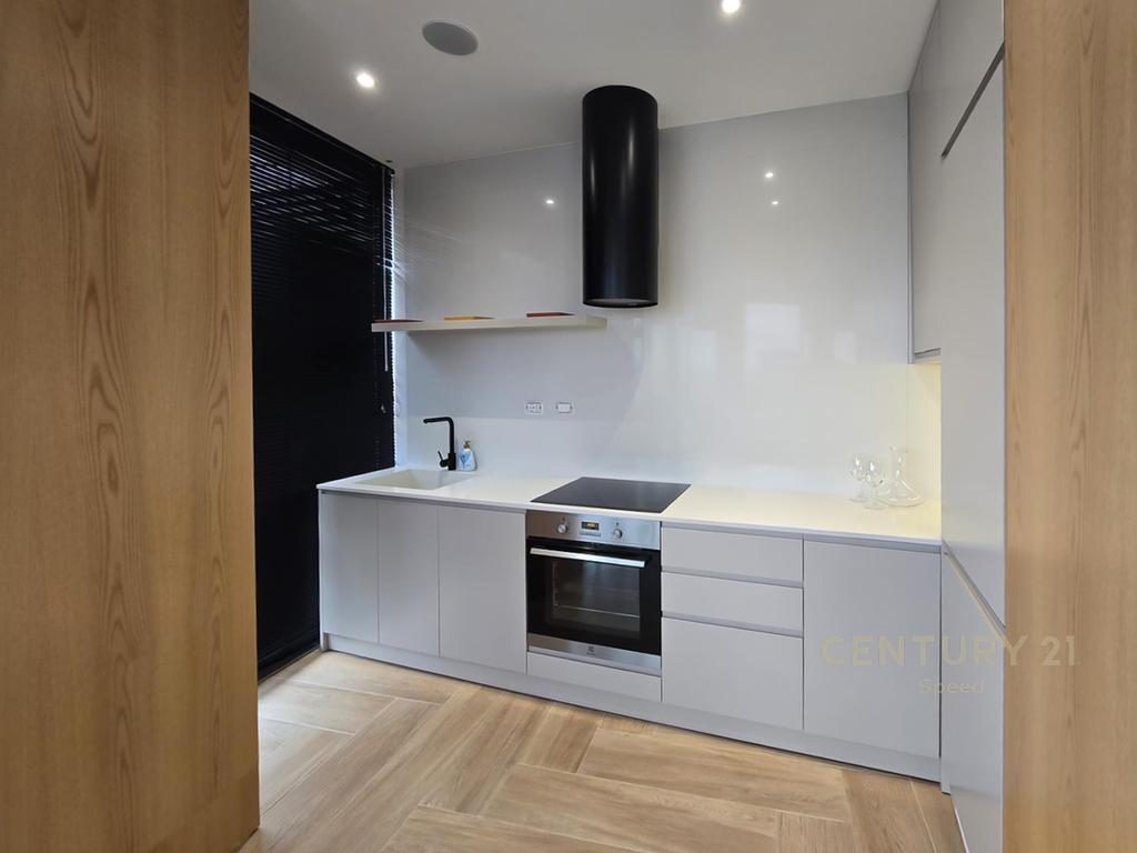 TEK LAKE VIEW  JAPIM ME QIRA APARTAMENT 1+1!