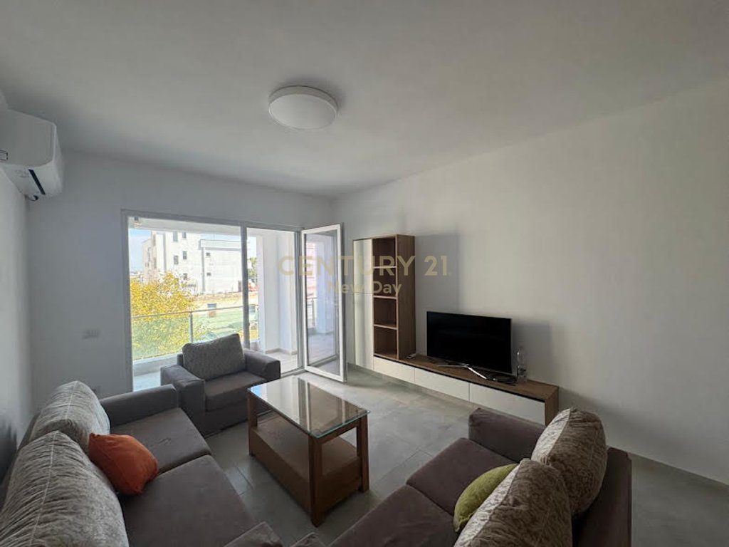 Apartament 2+1 Me Qira në Plazh, Durrës - 500€ | 95 m²