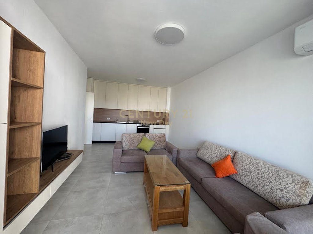 Apartament 2+1 Me Qira në Plazh, Durrës - 500€ | 95 m²