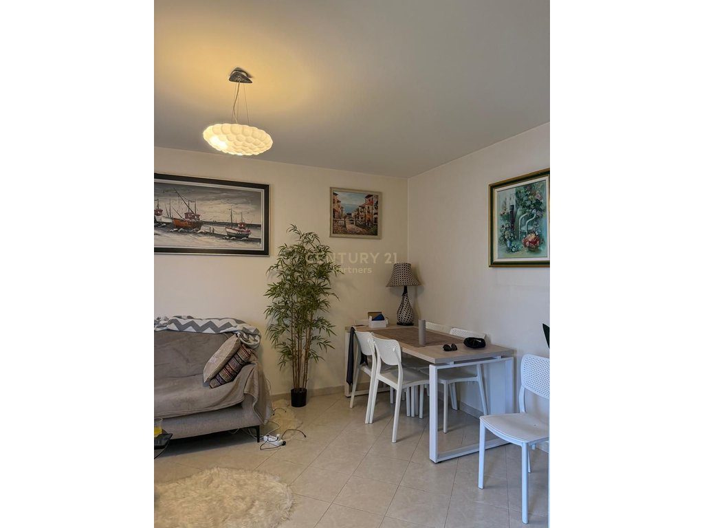 APARTAMENT NE SHITJE 1+1 TEK OXHAKU