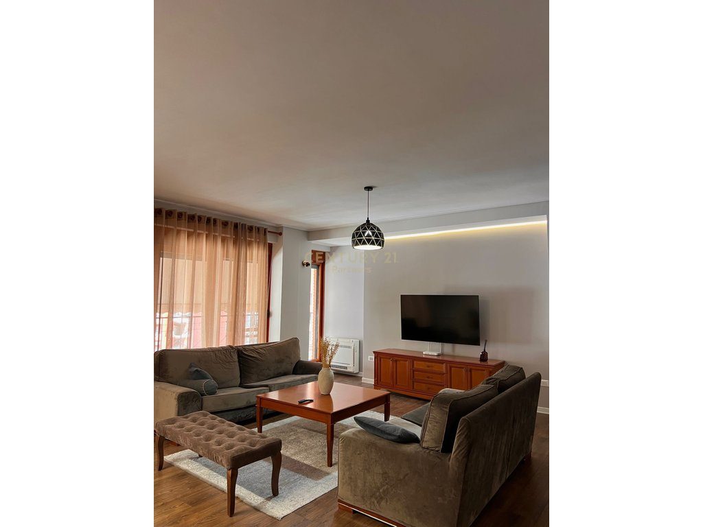 JEPET ME QIRA APARTAMENT 2+1+2DEPO TEK KOMPLEKS DELIORGJI