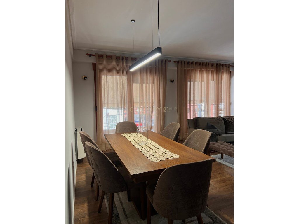 JEPET ME QIRA APARTAMENT 2+1+2DEPO TEK KOMPLEKS DELIORGJI