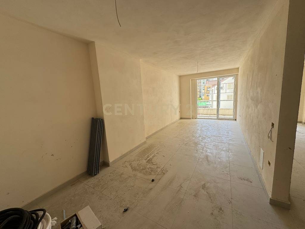 Shitet Apartament 1+1 Shengjin | Vije e Pare me detin