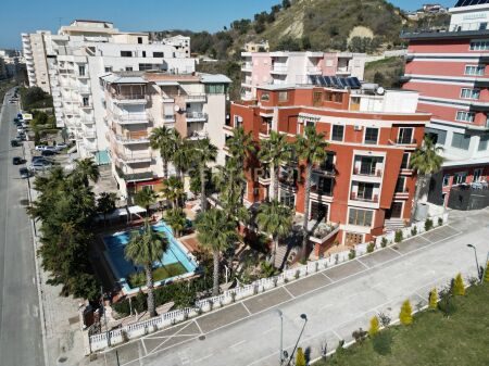 SHITET HOTEL NE VIJE TE PARE NE SHKEMBI E KAVAJES!