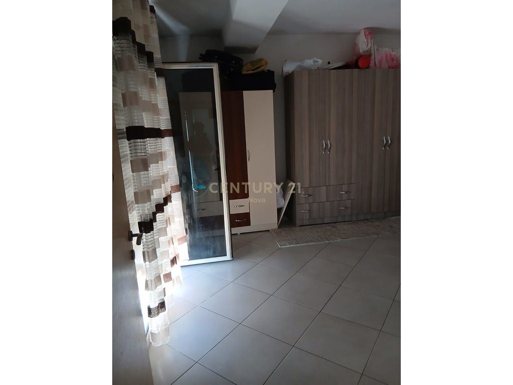 Apartament 1+1 Për Shitje në Periferinë e Lezhës - 60000€ | 70 m²