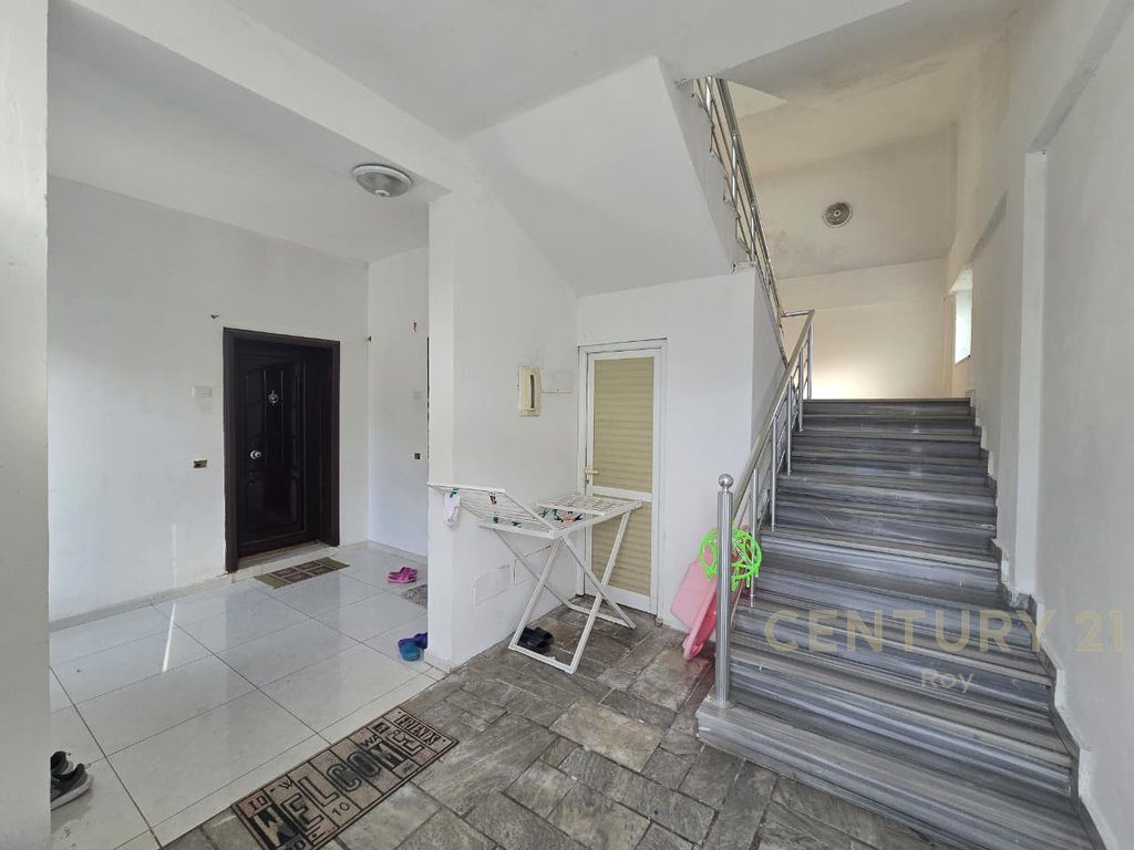 SHITET GODINE VILE 5 KATESHE -- IDEALE PER RESIDENCE OSE QIRA , ISH KENETA , DURRES !!