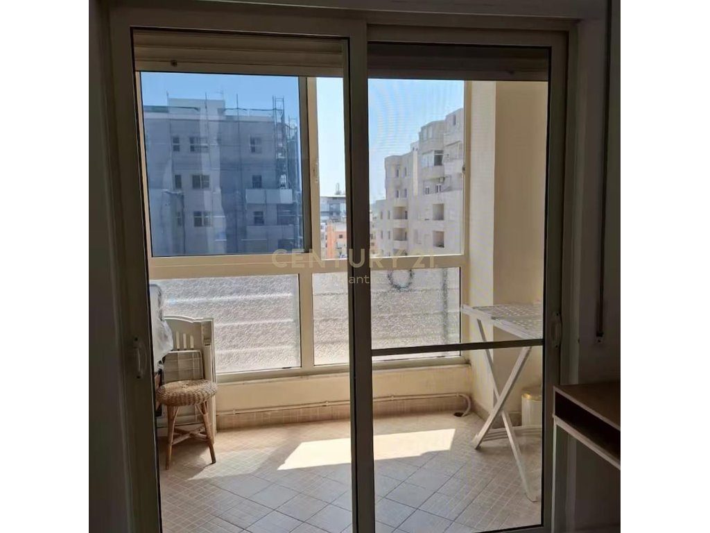 Apartament 1+1 Për Shitje në Plazh Rrota e Kuqe, Durrës - 115000€