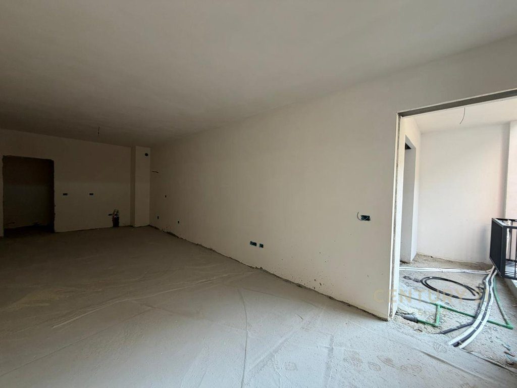 Apartament 2+1+2 për shitje në Paskuqan!