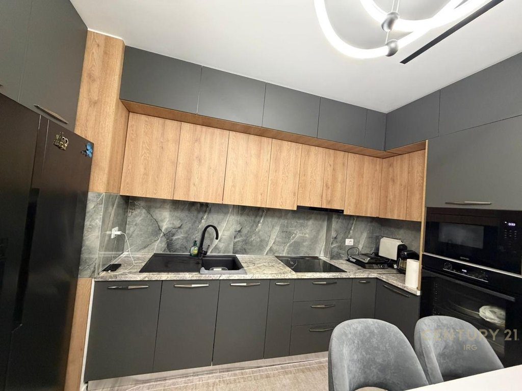Apartament 2+1+2 +Parkim tek Kompleksi Star!