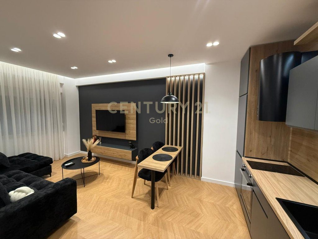 JEPET ME QERA APARTAMENT LUKSOZ TE LIQENI I TIRANES!
