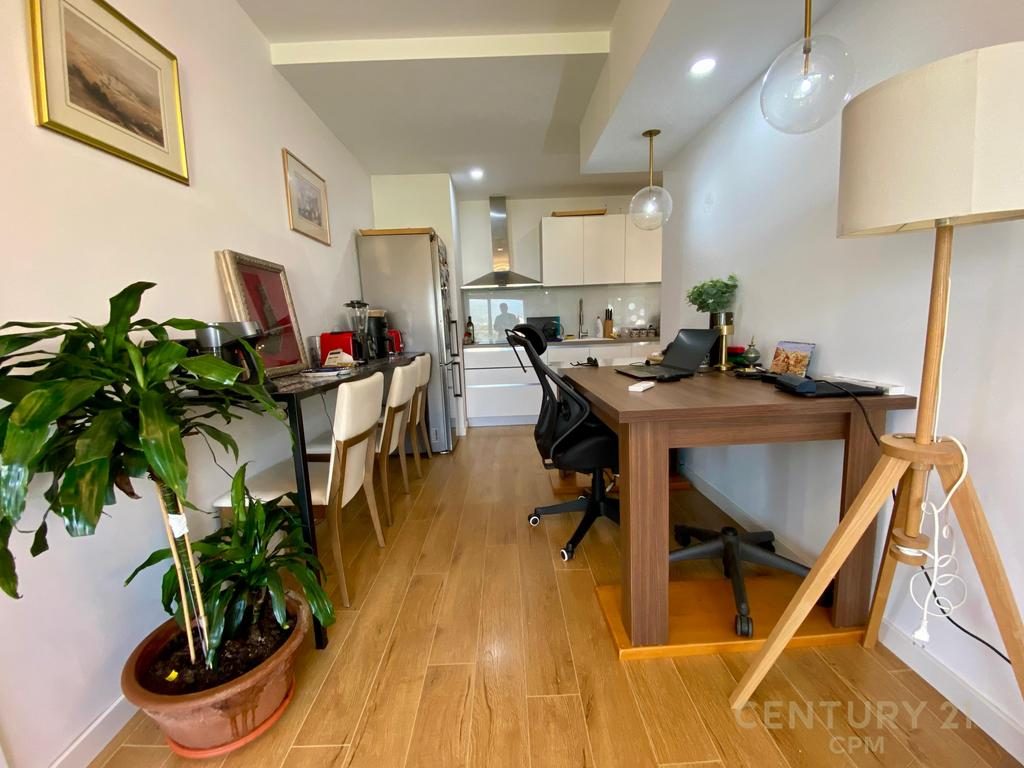 SUPER APARTAMENT ME QIRA 1+1+ POST PARKIMI + ADMINISTRIM TEK KODRA E DIELLIT 2