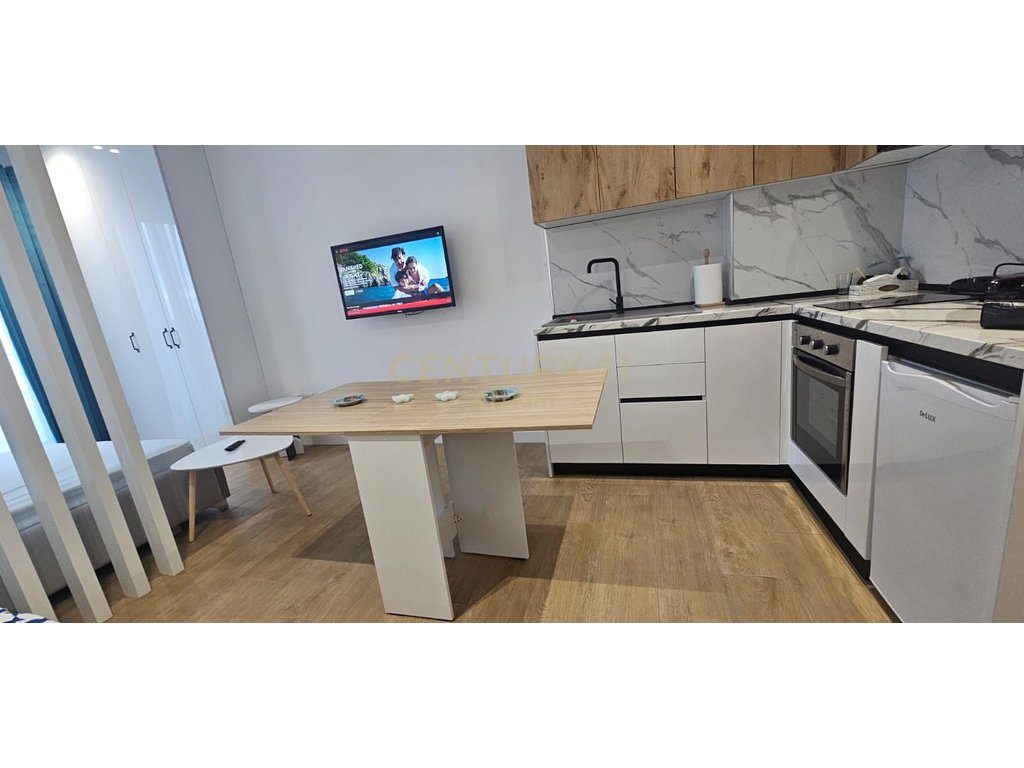 SHITET STUDIO APARTAMENT NE QERRET, PRANË HOTEL BRILIANT – IDEAL PËR INVESTIM!!!