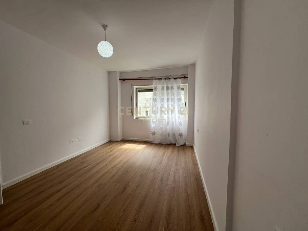 SHESIM APARTAMENT 1+1,PRANE KOMPLEKSIT MAGNET!