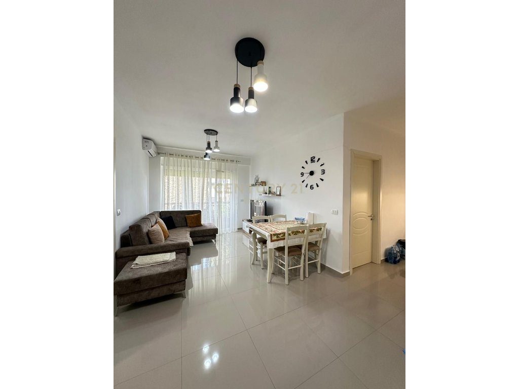 Apartament 2+1 për shitje ne kompleksin Lura 3, Gjiri i Lalzit
