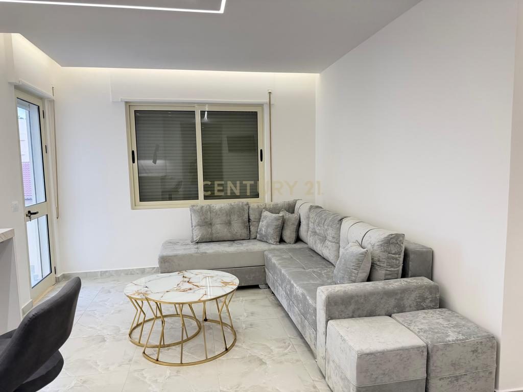 Shitet Apartament 1+1, prane Miami 2, Golem !