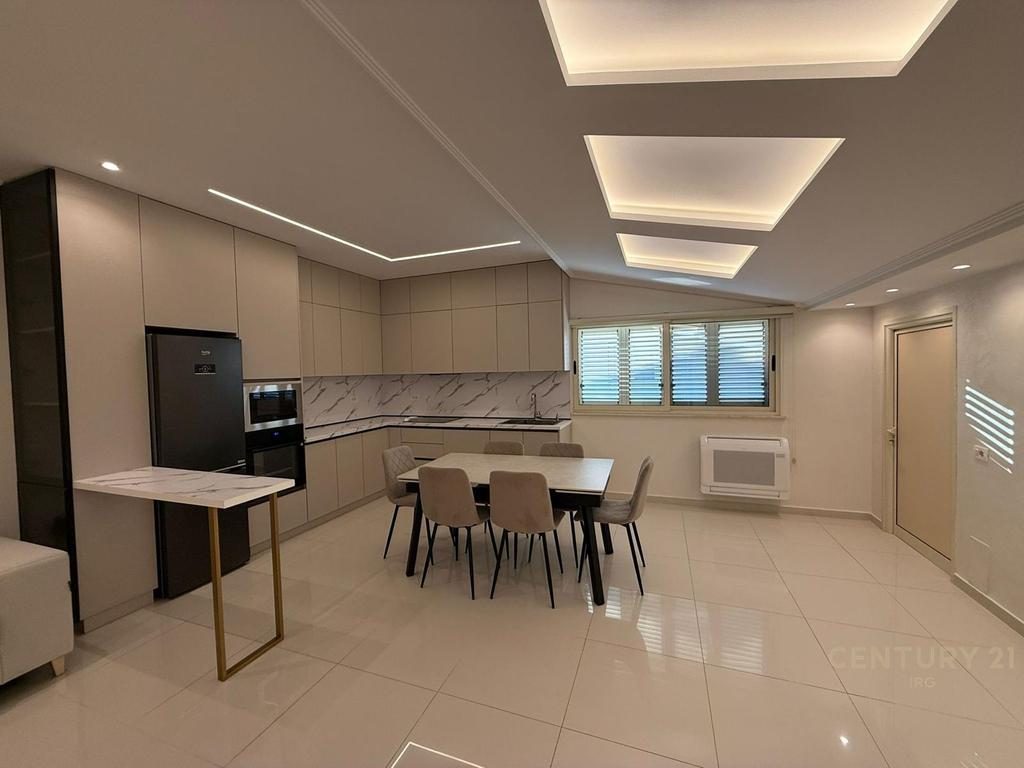 SHITET APARTAMENT LUKSOZ 165 M² NË BERAT – GATI PËR BANIM!