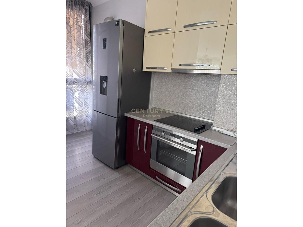 JAPIM APARTAMENT 3+1 ME QIRA NE DELIJORGJ