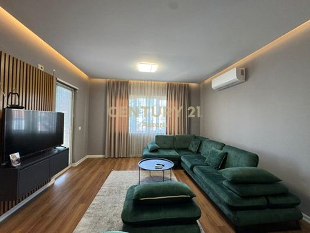 SHITET APARTAMENT 1+1 NE DON BOSKO, PRANE BUJTINES SE GJELIT