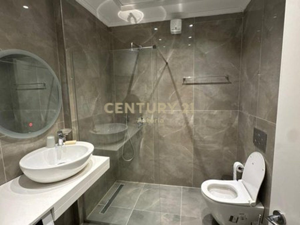 SHITET APARTAMENT 1+1 NE DON BOSKO, PRANE BUJTINES SE GJELIT
