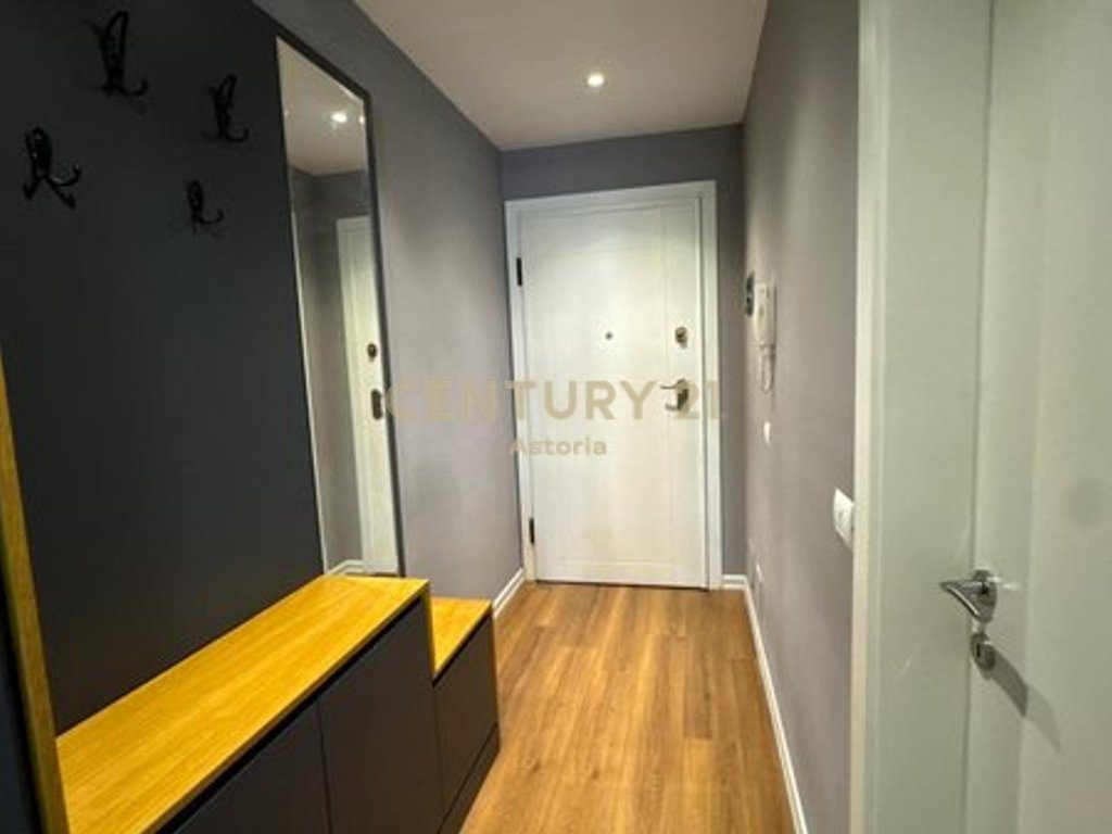 SHITET APARTAMENT 1+1 NE DON BOSKO, PRANE BUJTINES SE GJELIT