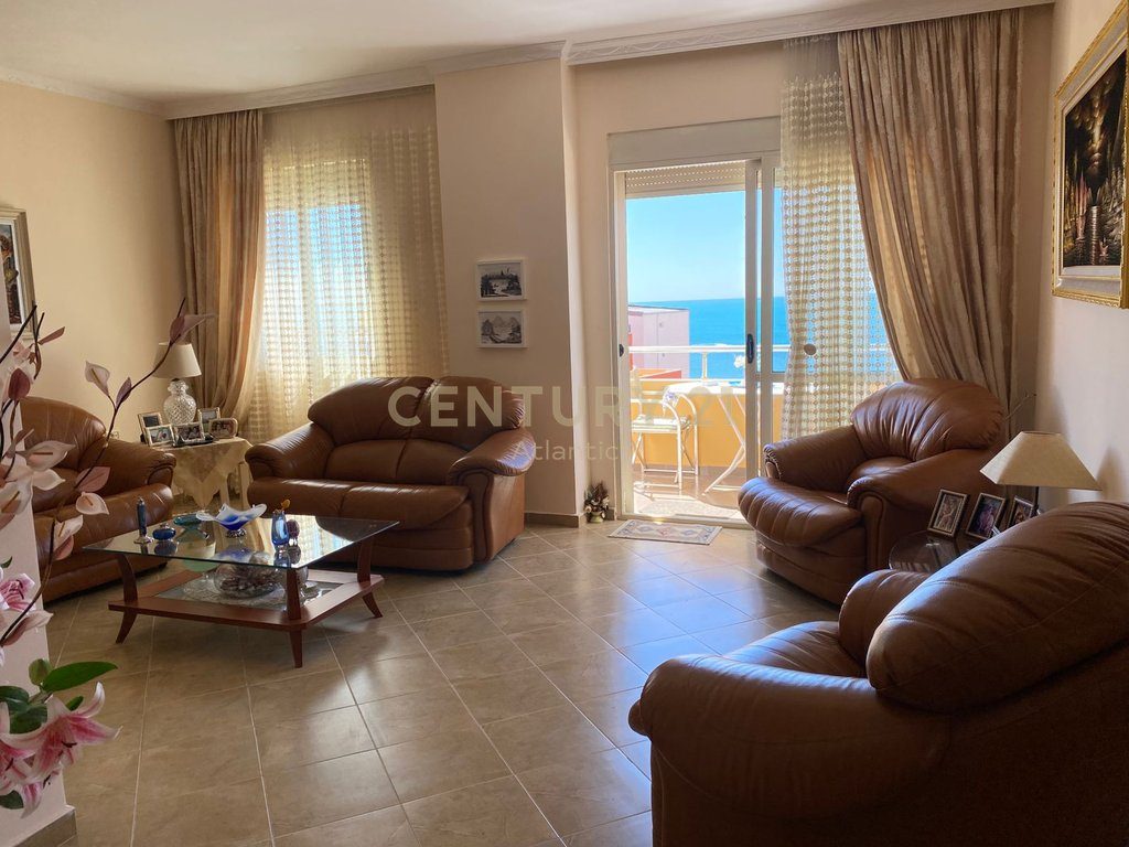 Apartament 2+1 me Qira –me pamje deti,  Plazh, Durrës