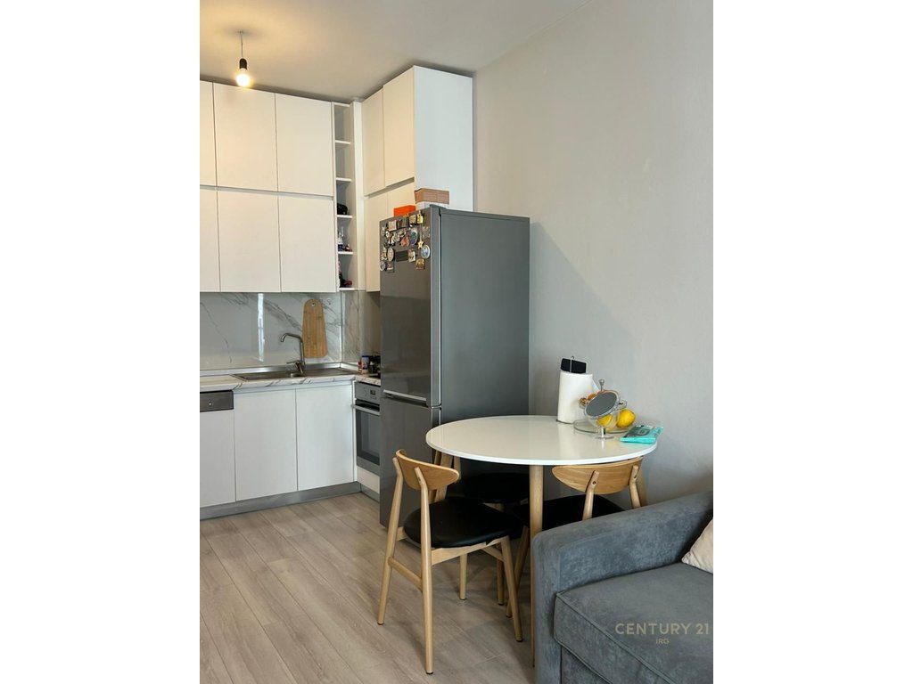 APARTAMENT 1+1 ME POST PARKIMI.