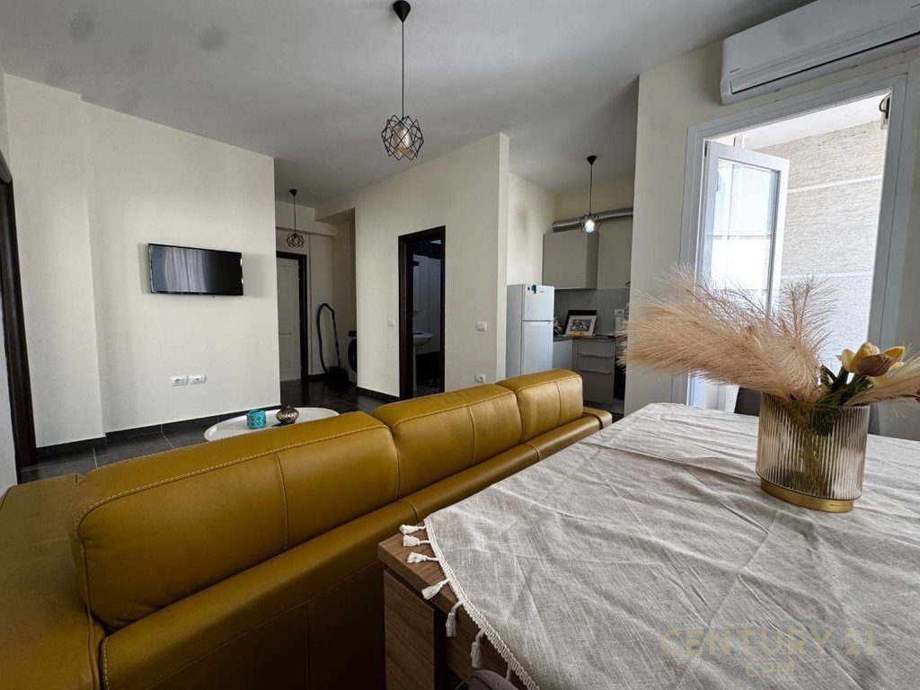 SHESIM APARTAMENT 1+1 TEK GJIRI I LALZIT!