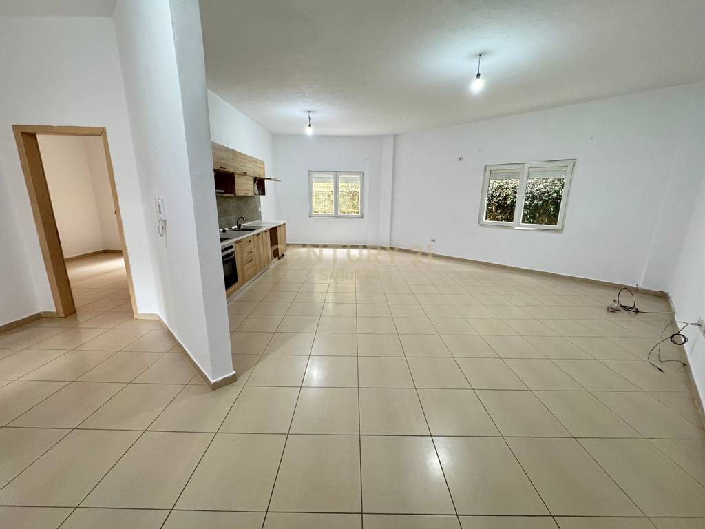 APARTAMENT 2+1+2 PER QIRA TEK LIQENI I THATE !