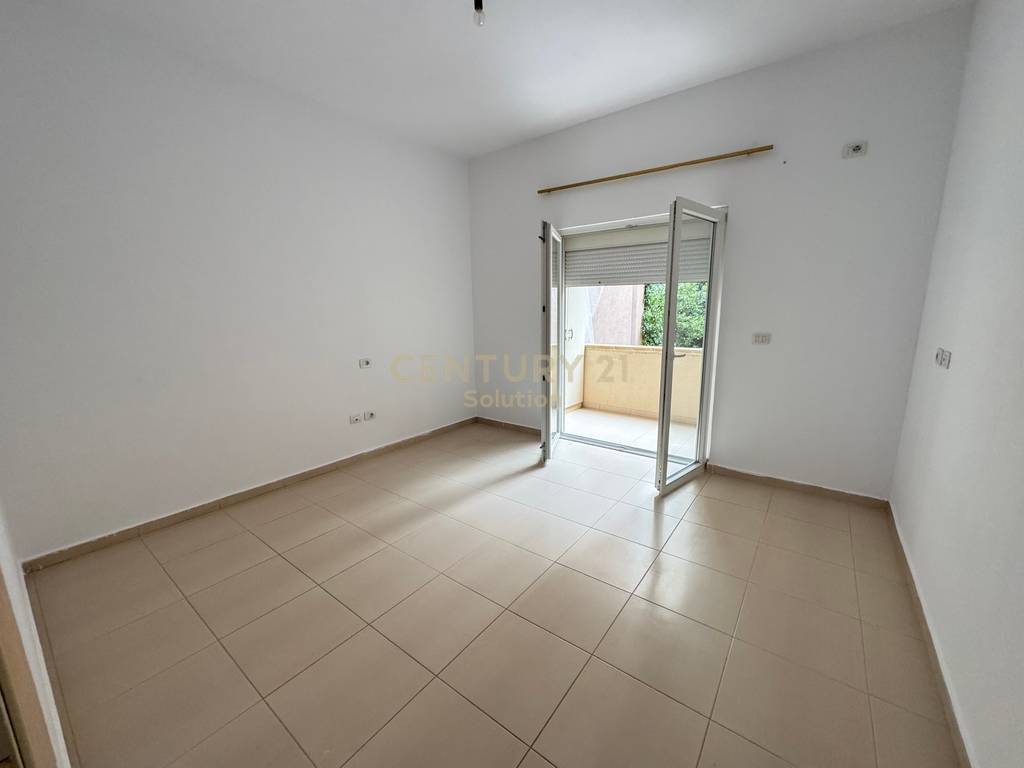 APARTAMENT 2+1+2 PER QIRA TEK LIQENI I THATE !