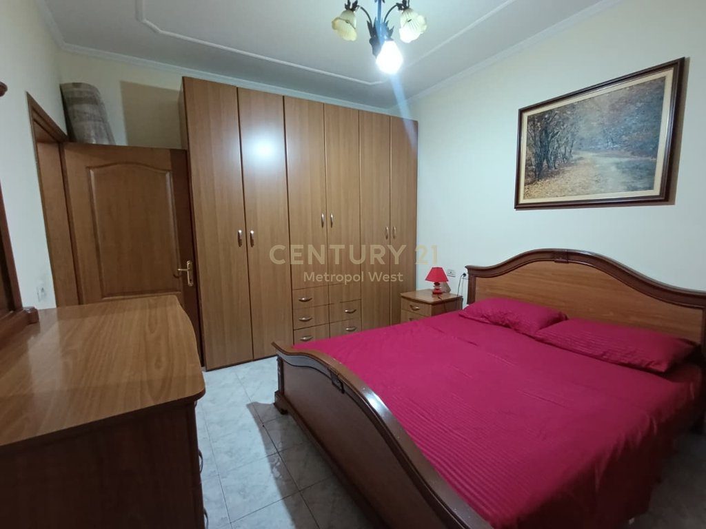 JEPET ME QIRA  APARTAMENT 3+1+2  PRANE PROKURORISE !