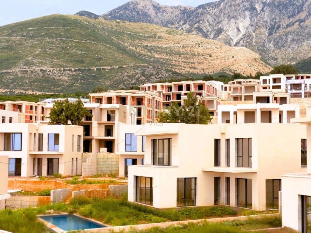 SHITET VILE INDIVIDUALE ME PAMJE FULL DET NE SAN NICOLA PALASE, DHERMI !!!
