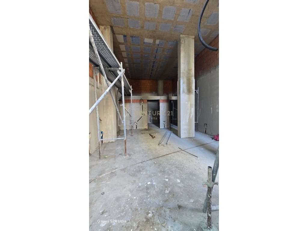 Apartament 1+1 me Mundësi Kthimi në Duplex, Golem, Ndërtim i Ri