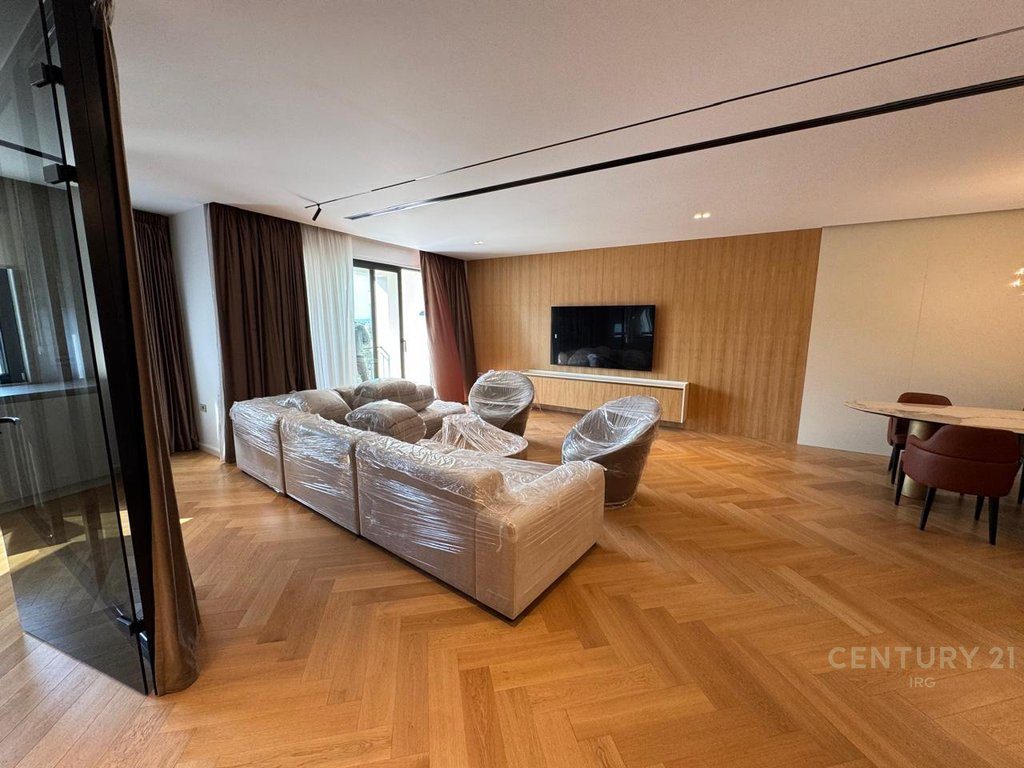 APARTAMENT 2+1+3 TEK LIQENI I THATE