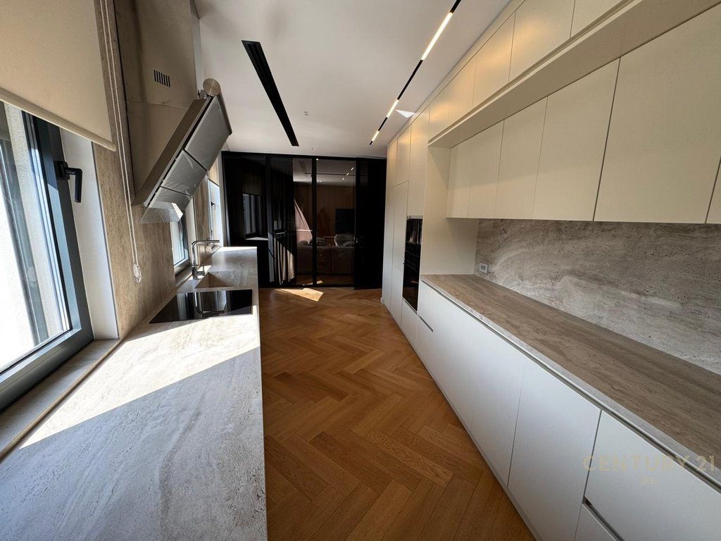 APARTAMENT 2+1+3 TEK LIQENI I THATE