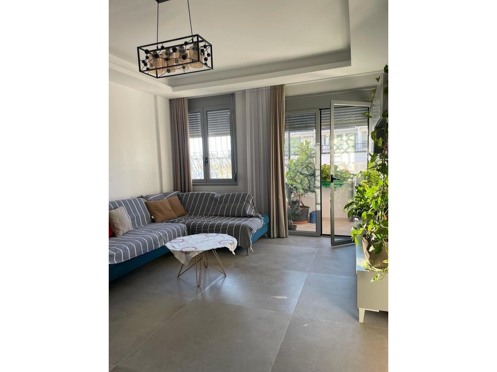 APARTAMENT 2+1+2 PER QIRA,NE BULEVARDIN VLORE-SKELE(E disponueshme nga 1 Qershori 2026)