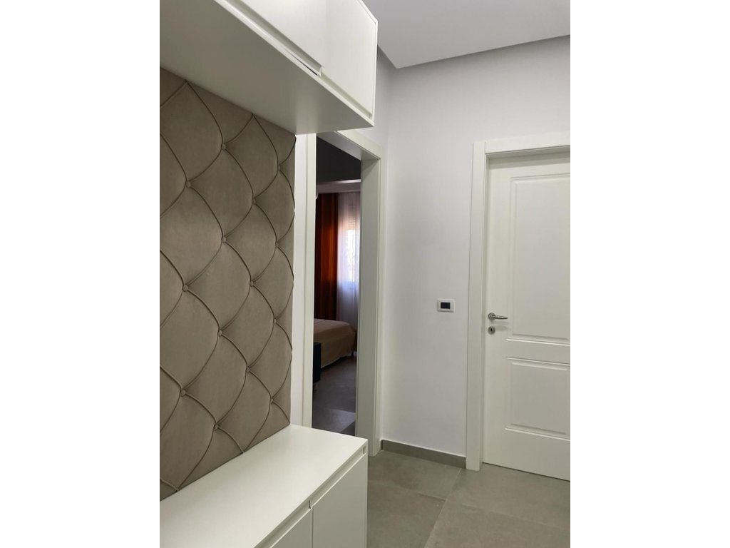 APARTAMENT 2+1+2 PER QIRA,NE BULEVARDIN VLORE-SKELE(E disponueshme nga 1 Qershori 2026)