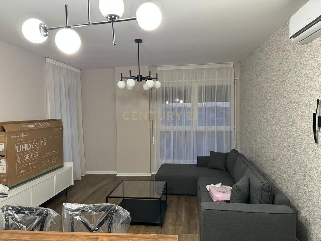 APARTAMENT 2+1+2 PER QIRA TEK TRIO TOWER !