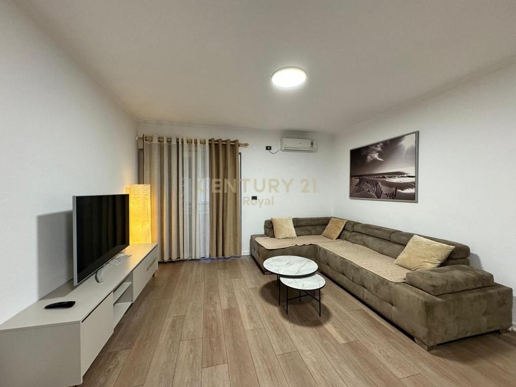 Jepet me qira apartament 2+1+2 plus post parkimi