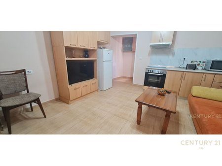 Me Qira Njesi biznesi "Tirana Garden Building"  Rruga e Kavajës, Tiranë - 1200€ | 116 m2.
