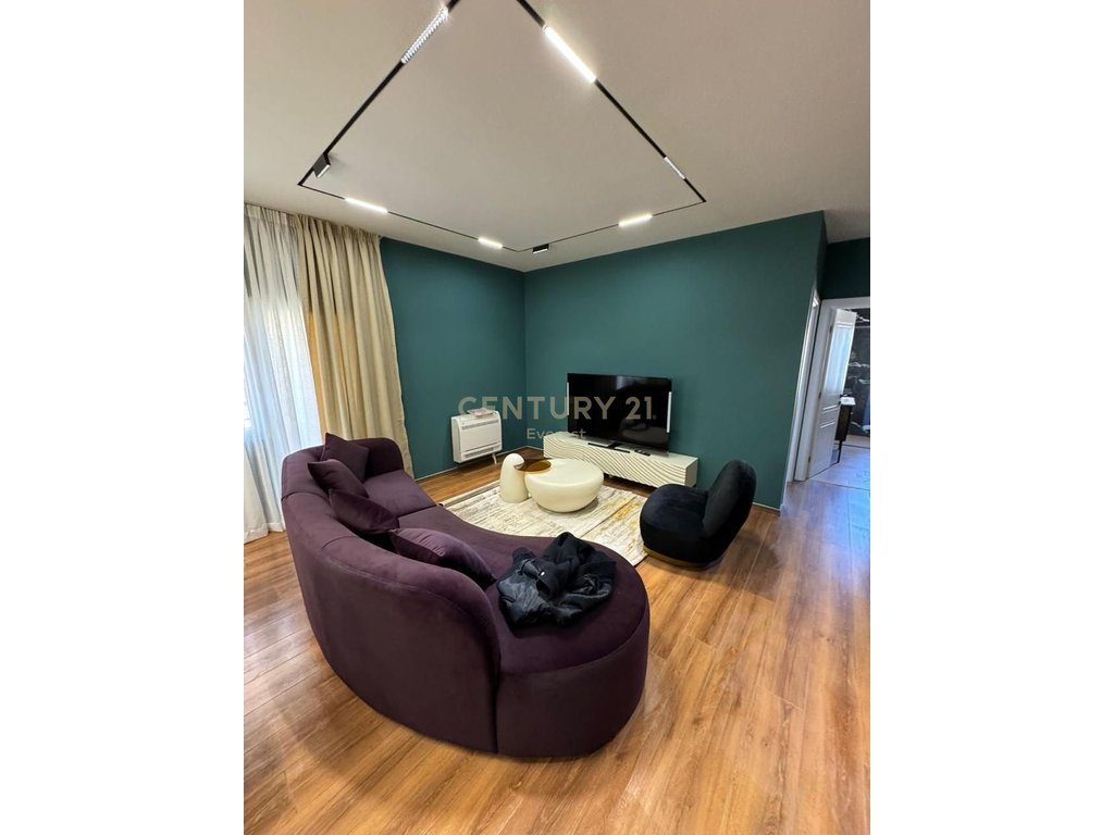 RESIDENCA LAKE LAND, JAPIM ME QIRA APARTAMENT 1+1+POST PARKIMI
