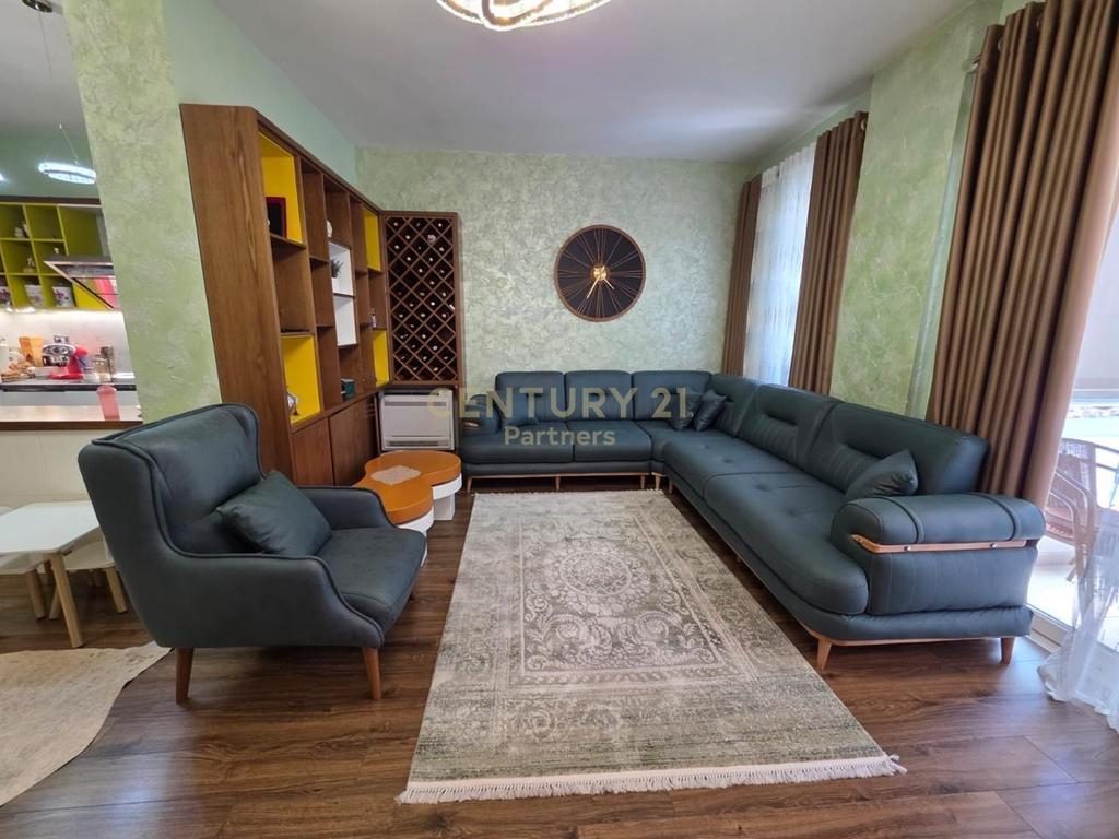 JAPIM ME QIRA APARTAMENT 2+1 NE FRESK !