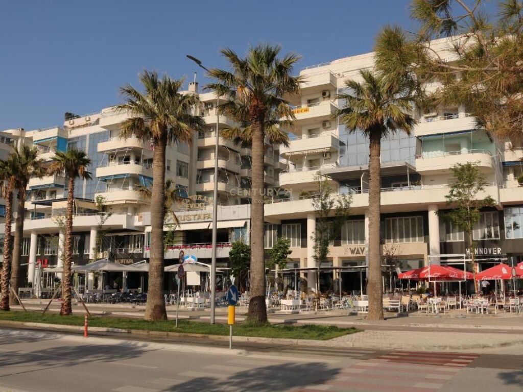 SHESIM NJËSI KOMERCIALE  NË LUNGOMARE VLORË !!!