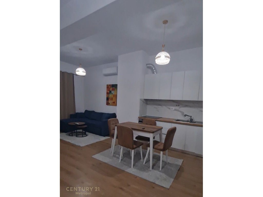 Shes apartament 1+1 te arreduar totalisht ne Rezidencen Kaimi!