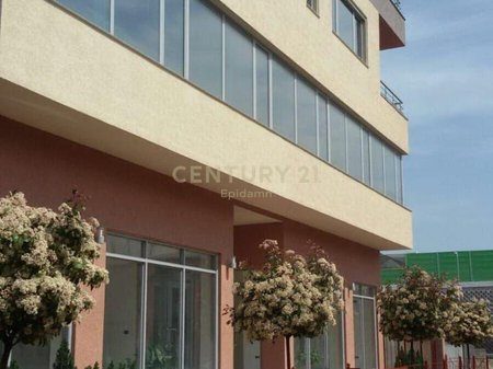 Hapësirë multifunksionale Me Qira në Shkozet, Durrës - 500€ | 50 m²
