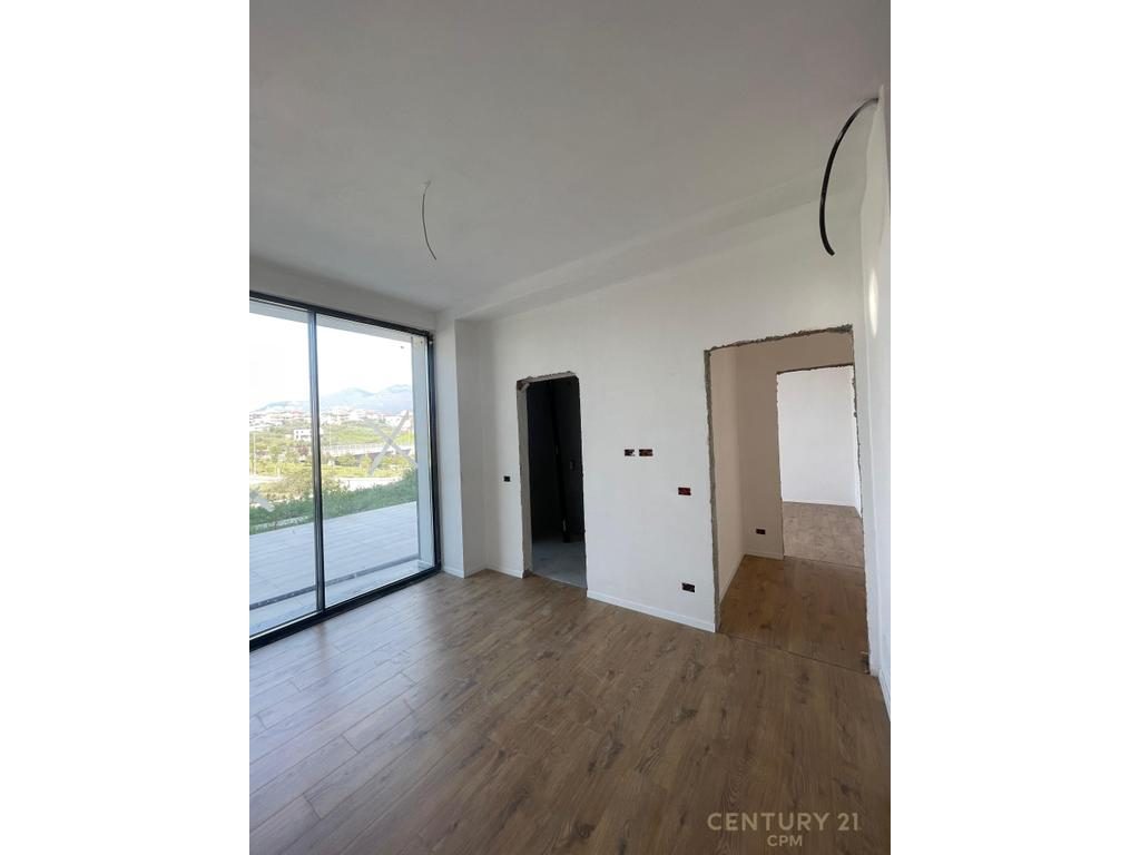 Apartament Modern 2+1+2+Post Parkimi në Rezidencën Tulipan, Mjull - Bathore